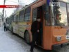 В Черновцах мужчина умер прямо в троллейбусе