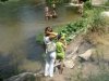 На Луганщині міліціонер врятувала 10-річного хлопчика з води