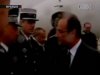 В самолет президента Франции попала молния