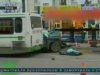 В Москве внедорожник влетел в автобусную остановку