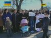 Кримські жінки та діти підтримують українських військових