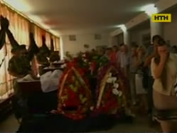 На Луганщине похоронили пограничников-патриотов, убитых "Градом" из РФ