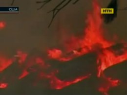 В США лесные пожары уничтожают дома
