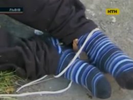 Возле львовской школы нашли труп женщины