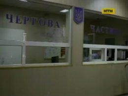 На Николаевщине отец-рецидивист убил на крестинах собственную дочь