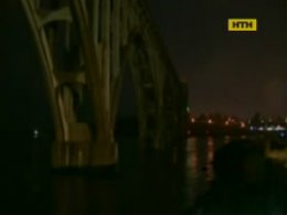 Американка вбила сина та скинула тіло з мосту