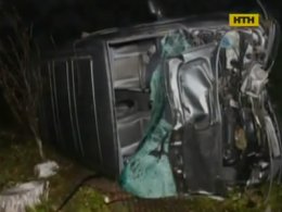 На Львівщині нетверезий водій врізався в юрму молоді