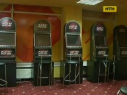 По всей Украине МВД объявило войну подпольным казино