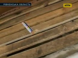 В Костополе мужчину зарезали и выбросили в окно