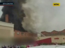 В столице Бразилии сгорел торговый центр