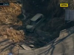 У США земля пішла з-під ніг разом з машиною