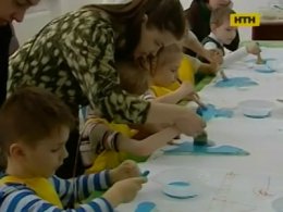 Україна долучилася до всесвітньої підтримки людей з аутизмом