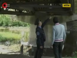 На Сумщині наркоман розбирав мост на металобрухт