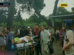 На Криті блискавка вдарила у російських туристів