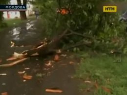 На Молдову налетів буревій з величезним градом
