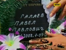 На Одещині через жорстокість вітчима та байдужість матері помер хлопчик