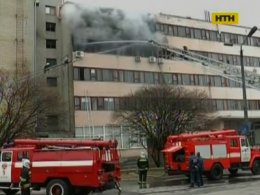 В Харькове пожар повредил НИИ, так как поздно вызвали пожарных