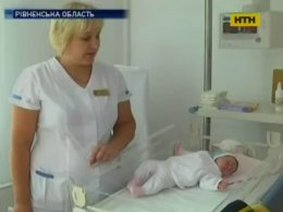 У Сарнах немовля покинули на поталу здичавілим собакам