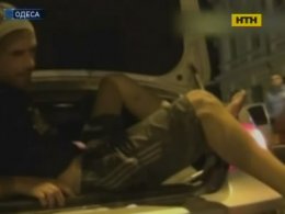 В Одесі наркоманів-бешкетників не забрала ані швидка, ані міліція