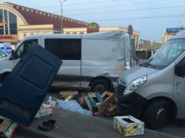 У Дніпропетровську втомлений водій вантажівки влаштував криваву ДТП