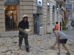 У середмісті Одеси обвалився еркер старого будинку