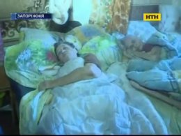 В Запорожье женщина-пьяньчужка наживалась на больных стариках