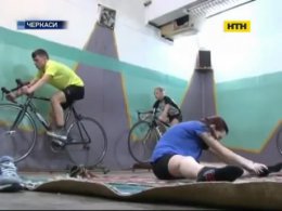 В Черкассах будущие чемпионы тренируются в сыром подземелье