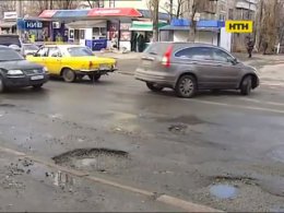 Вечная беда Украины - быстрорастворимые дороги