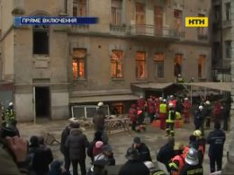 Рятувальні роботи в будинку, що обвалився в столичному середмісті