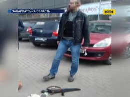 В Ужгороде садист отрезал псу голову