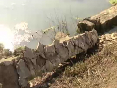 На Закарпатье на школьника упала бетонная плита