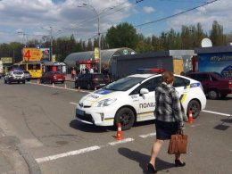 Розслідування наїзду патрульних на жінку в столиці триває