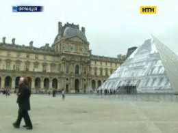 Парижские музеи эвакуируют из-за наводнения