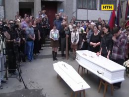Сьогодні поховали жертв шторму в Затоці