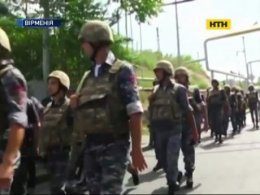 Мятеж и захват заложников в столице Армении