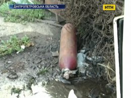 На Днепропетровщине сданные в металлолом баллоны отравляют землю и людей