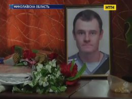 Дружина загиблого на Миколаївщині: викликала рятівників, а не вбивць