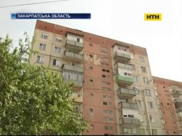 На Закарпатье малыш выпал из окна