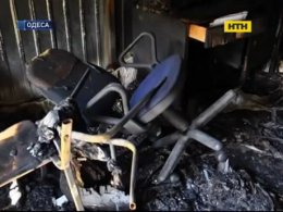В Одессе неизвестные сожгли диспетчерскую автостанции вместе с охранником