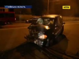 П'яний водій позашляховиком розтрощив авто полісменів у Білій Церкві