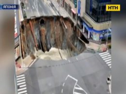 Японці за тиждень зуміли перетворити величезну прірву на дорогу
