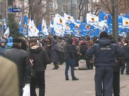 Украинцы отмечают годовщину революции Достоинства