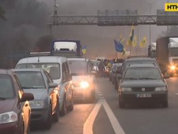 Власники автомобілів із іноземною реєстрацією мітингують у столиці