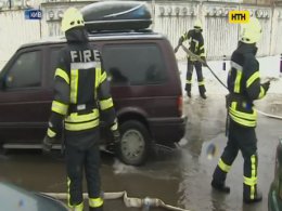 Пожежу на столичному заводі гасили 70 рятувальників