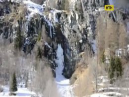 В італійських Альпах крижана лавіна поховала альпіністів