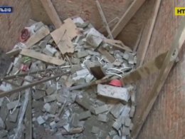 У Львові з шостого поверху зірвалися двоє будівельників