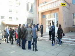 Херсонську вчительку звинувачують в аморальності