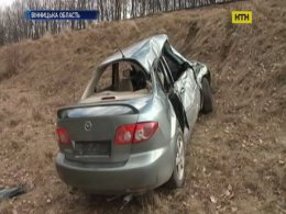 На Вінничині водій вижив після зіткнення з потягом