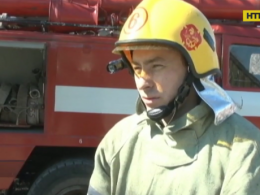 Двое детей чуть не сгорели заживо в Запорожье