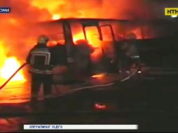 В Сумах загорелись три автобуса